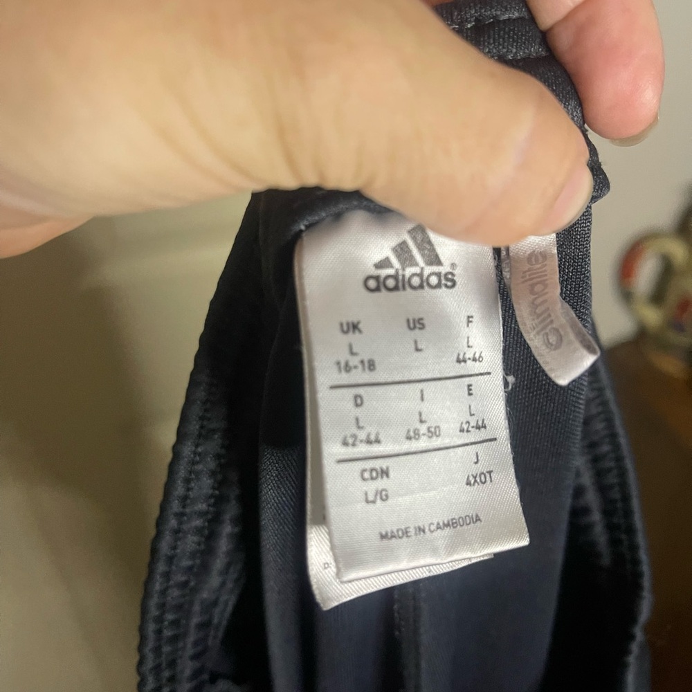 Adidas joggers - Picture 10 of 11